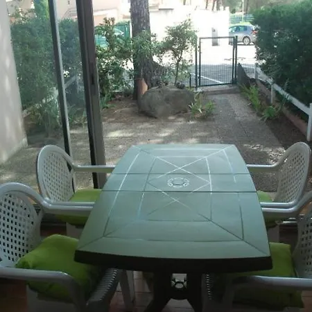 4 Pers, 1 Chambre, Terrasse, Piscine Et Parking Proche Village Naturiste - Ref Eur219m Agde
