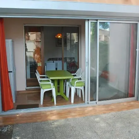 4 Pers, 1 Chambre, Terrasse, Piscine Et Parking Proche Village Naturiste - Ref Eur219m Daire Agde